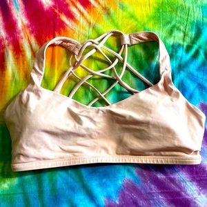 Lululemon free to be wild sports bra